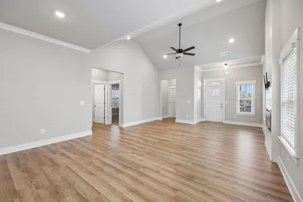 $2,350 | 2085 Firelight Way, Ooltewah, TN 37363