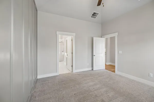 $2,350 | 2085 Firelight Way, Ooltewah, TN 37363