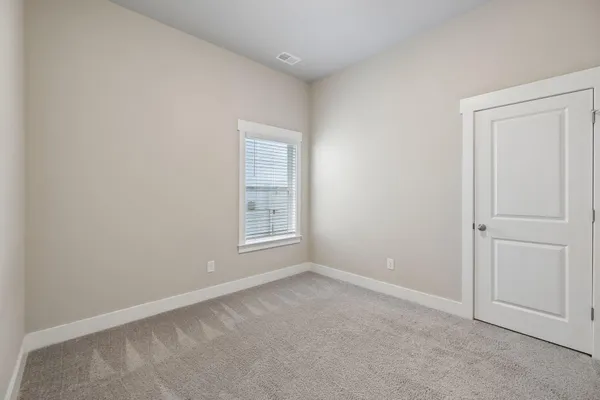 $2,350 | 2085 Firelight Way, Ooltewah, TN 37363