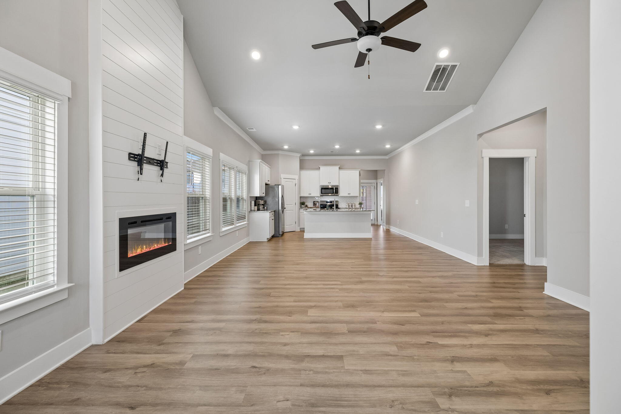 2085 Firelight Way Ooltewah, TN 37363 - Photo 3 of 46 5-2085 Firelight Wy Ooltewah - 005