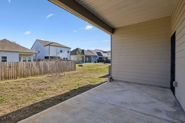 $2,350 | 2085 Firelight Way, Ooltewah, TN 37363