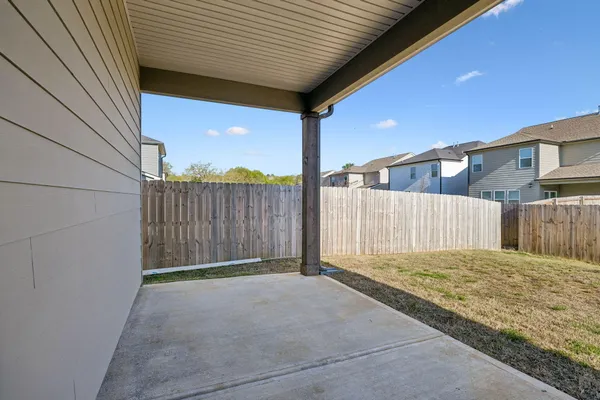 $2,350 | 2085 Firelight Way, Ooltewah, TN 37363