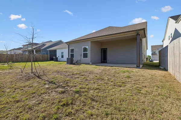 $2,350 | 2085 Firelight Way, Ooltewah, TN 37363