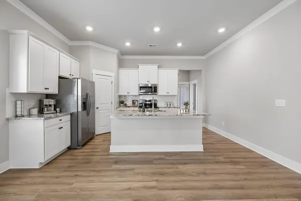 $2,350 | 2085 Firelight Way, Ooltewah, TN 37363