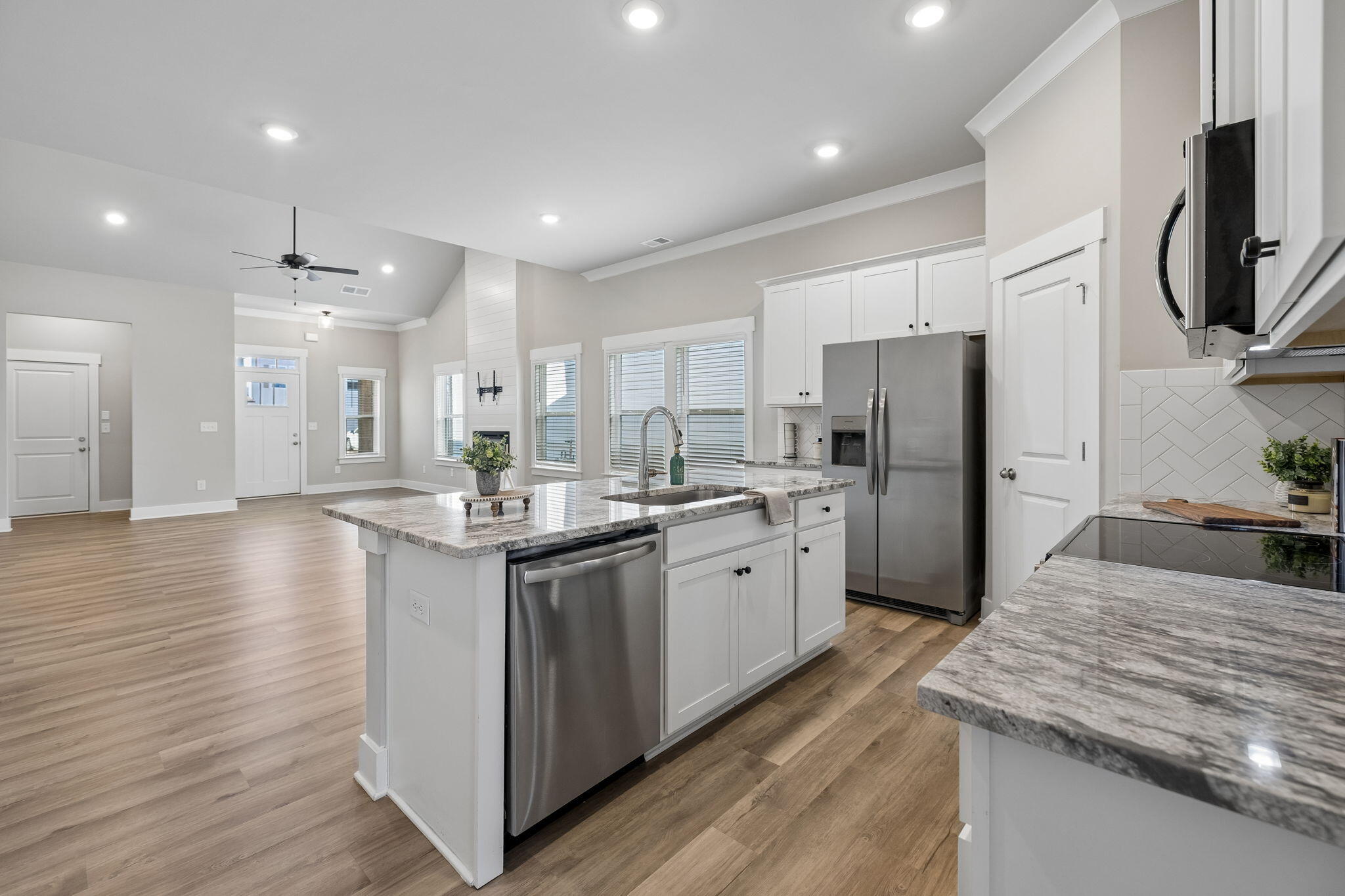 2085 Firelight Way Ooltewah, TN 37363 - Photo 7 of 46 21-2085 Firelight Wy Ooltewah - 021