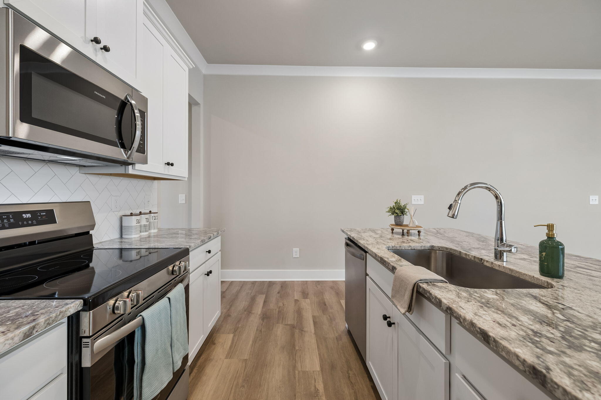 2085 Firelight Way Ooltewah, TN 37363 - Photo 8 of 46 22-2085 Firelight Wy Ooltewah - 022