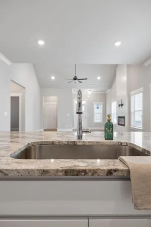 $2,350 | 2085 Firelight Way, Ooltewah, TN 37363