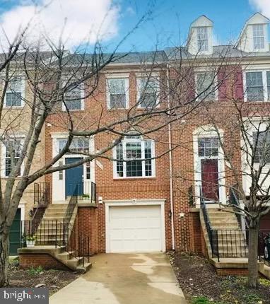 12016 Edgemere Circle Reston, VA 20190 - Photo 1 of 17 Gallery Image 1