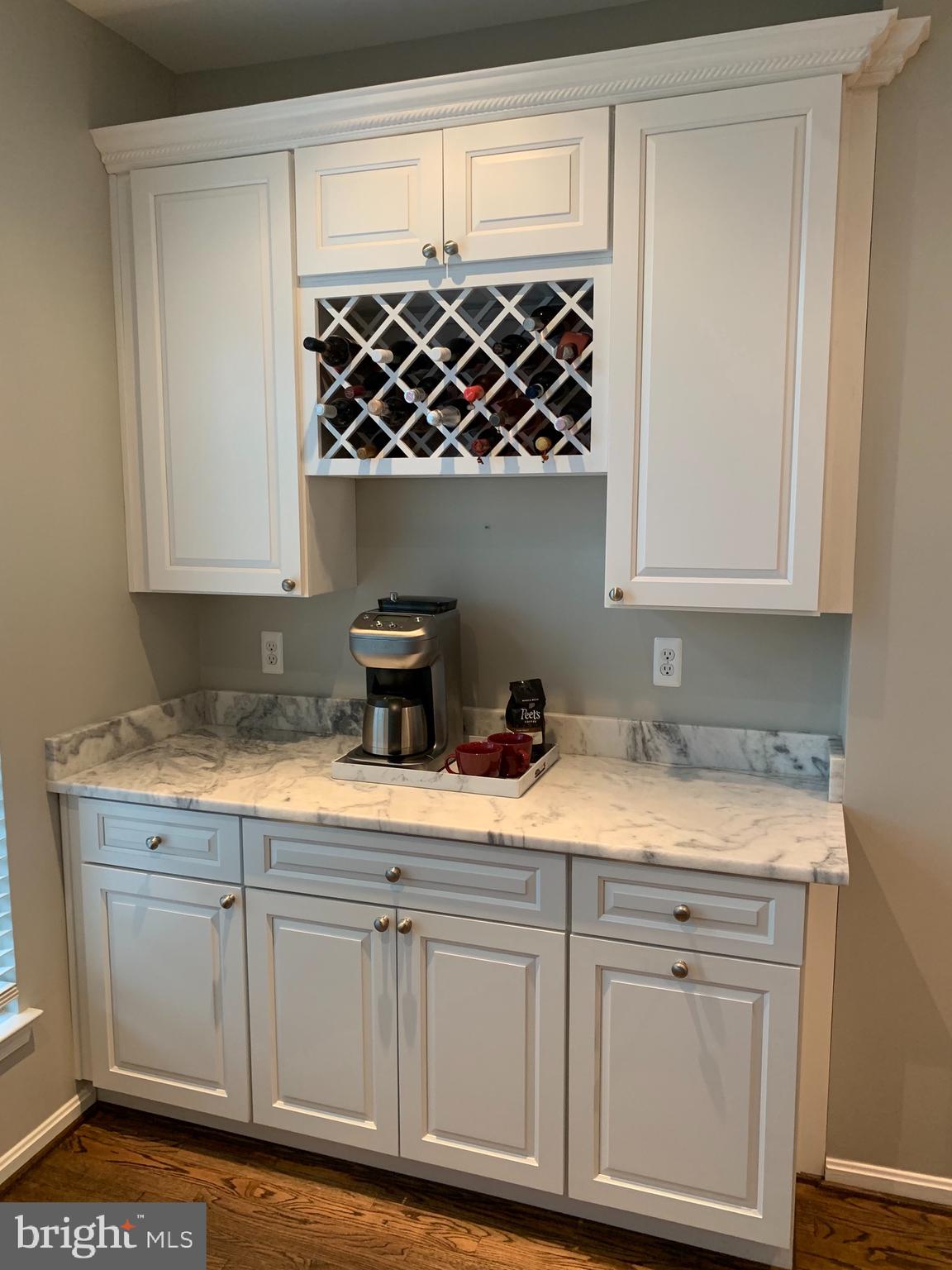 12016 Edgemere Circle Reston, VA 20190 - Photo 9 of 17 Gallery Image 9