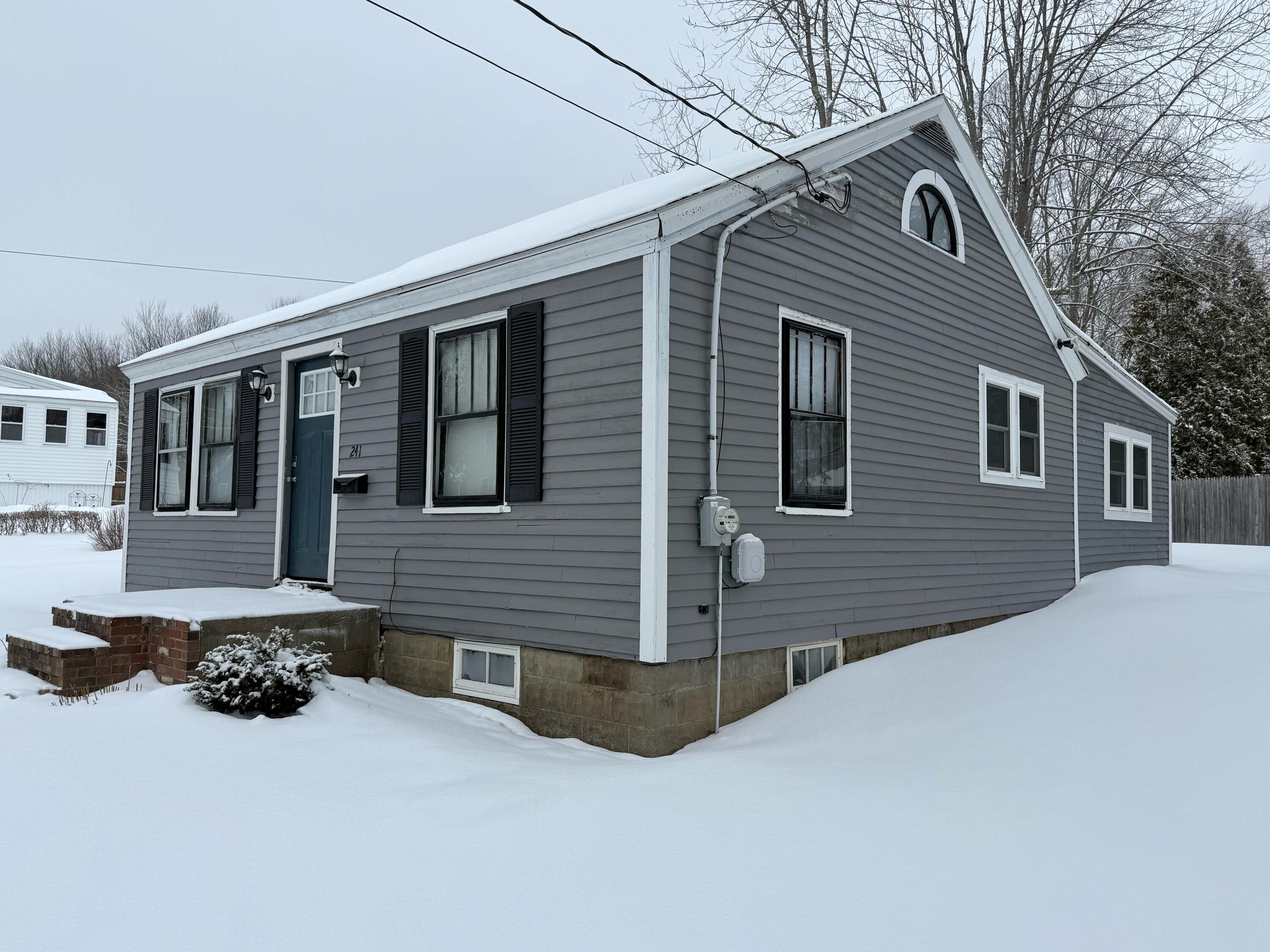 241 Lincoln Street Saco, ME 04072 - Photo 2 of 12 8EF1A2A6-892A-4523-A0C6-BB68301A6E45
