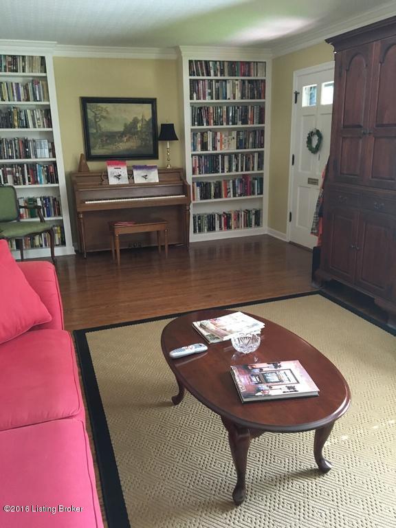 310 Tyne Road Louisville, KY 40207 - Photo 10 of 14 ISx70hqaqc8z1j1000000000