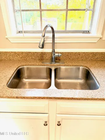 $174,900 | 332 Lodi Drive, Pearl, MS 39208