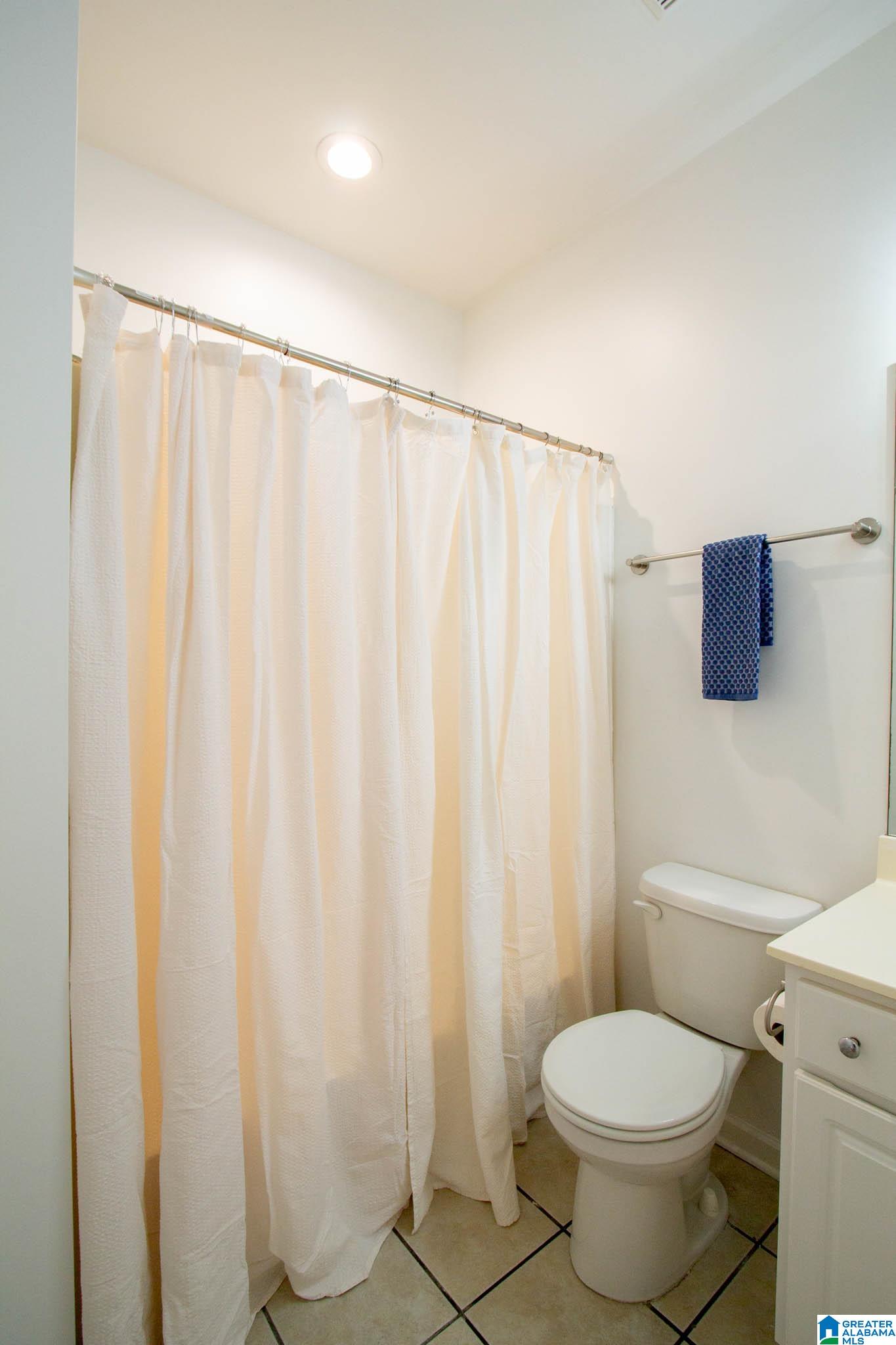 210 High Ridge Drive Pelham, AL 35124 - Photo 32 of 44