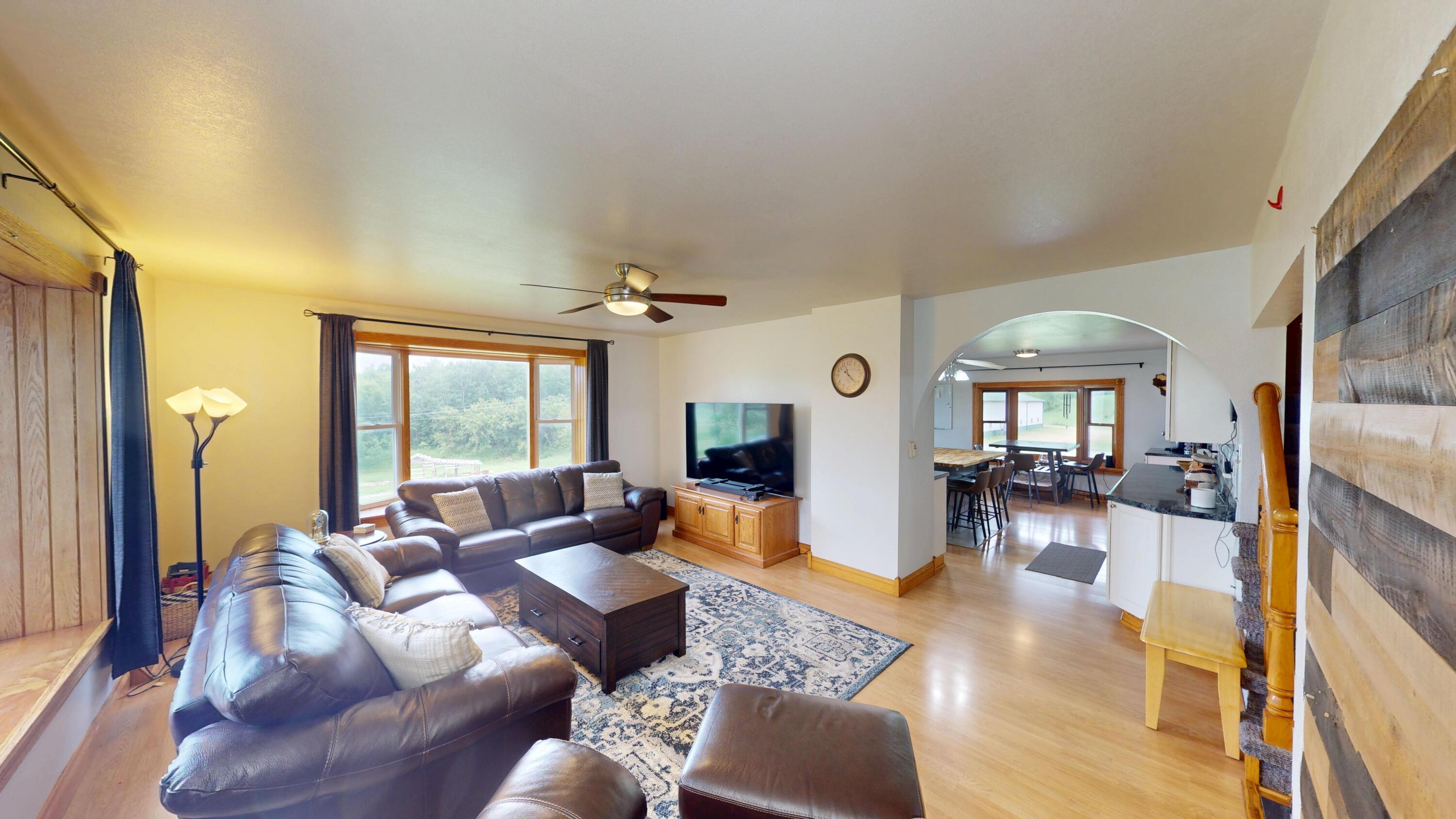W25757 Bear Coulee Road Dodge, WI 54661 - Photo 26 of 91 Living Room_