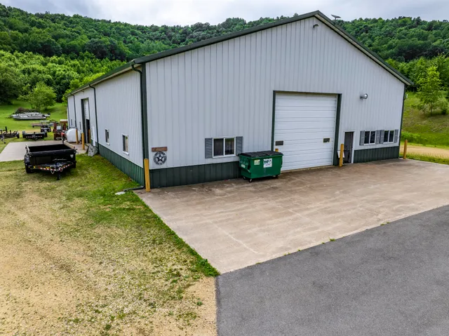 $995,000 | W25757 Bear Coulee Road, Dodge, WI 54661