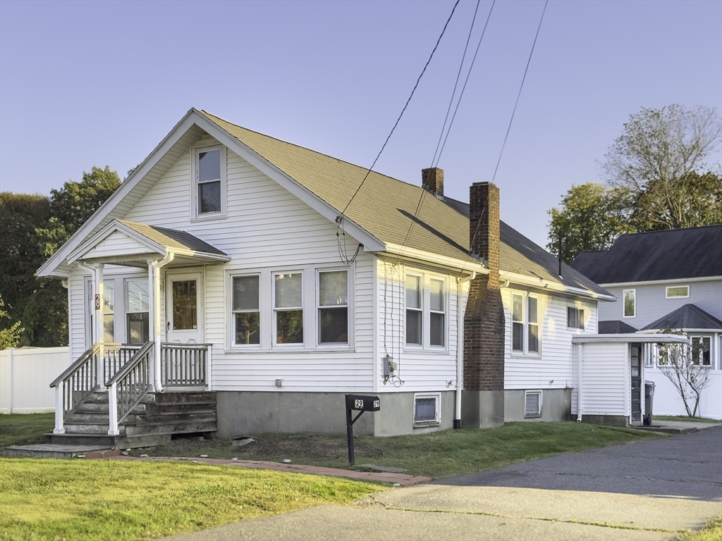 29 Aberdeen Road Framingham, MA 01702 - Photo 4 of 39 Gallery Image 4
