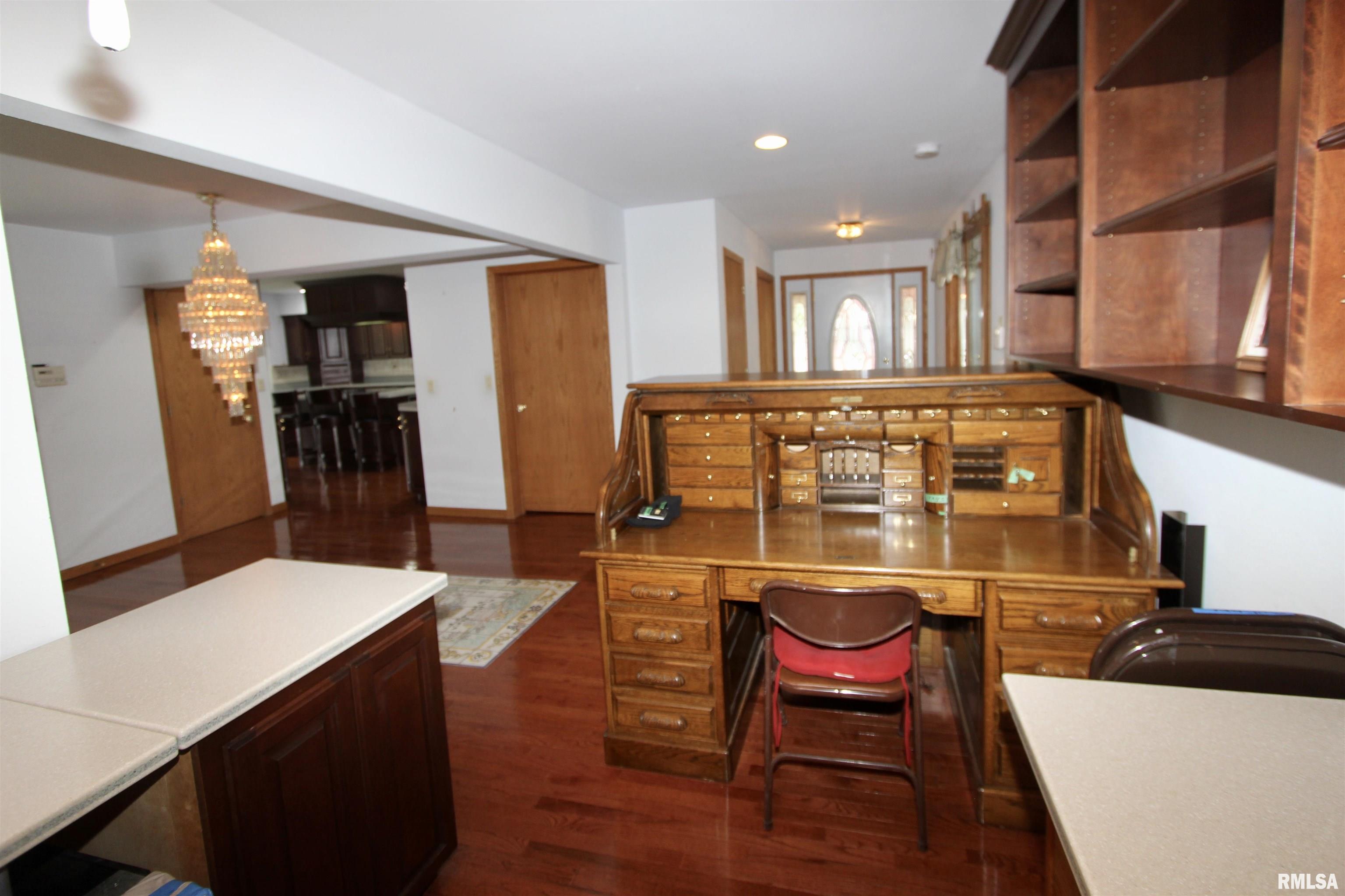 4121 North Koerner Road Peoria, IL 61615 - Photo 11 of 100