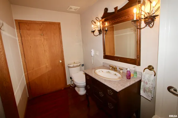 $499,900 | 4121 North Koerner Road, Peoria, IL 61615