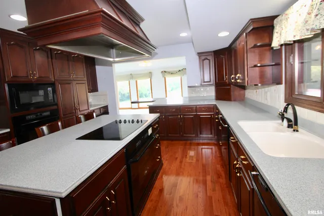 $499,900 | 4121 North Koerner Road, Peoria, IL 61615