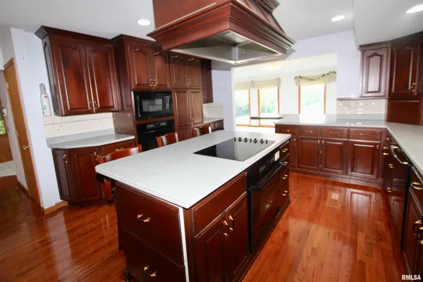 $499,900 | 4121 North Koerner Road, Peoria, IL 61615