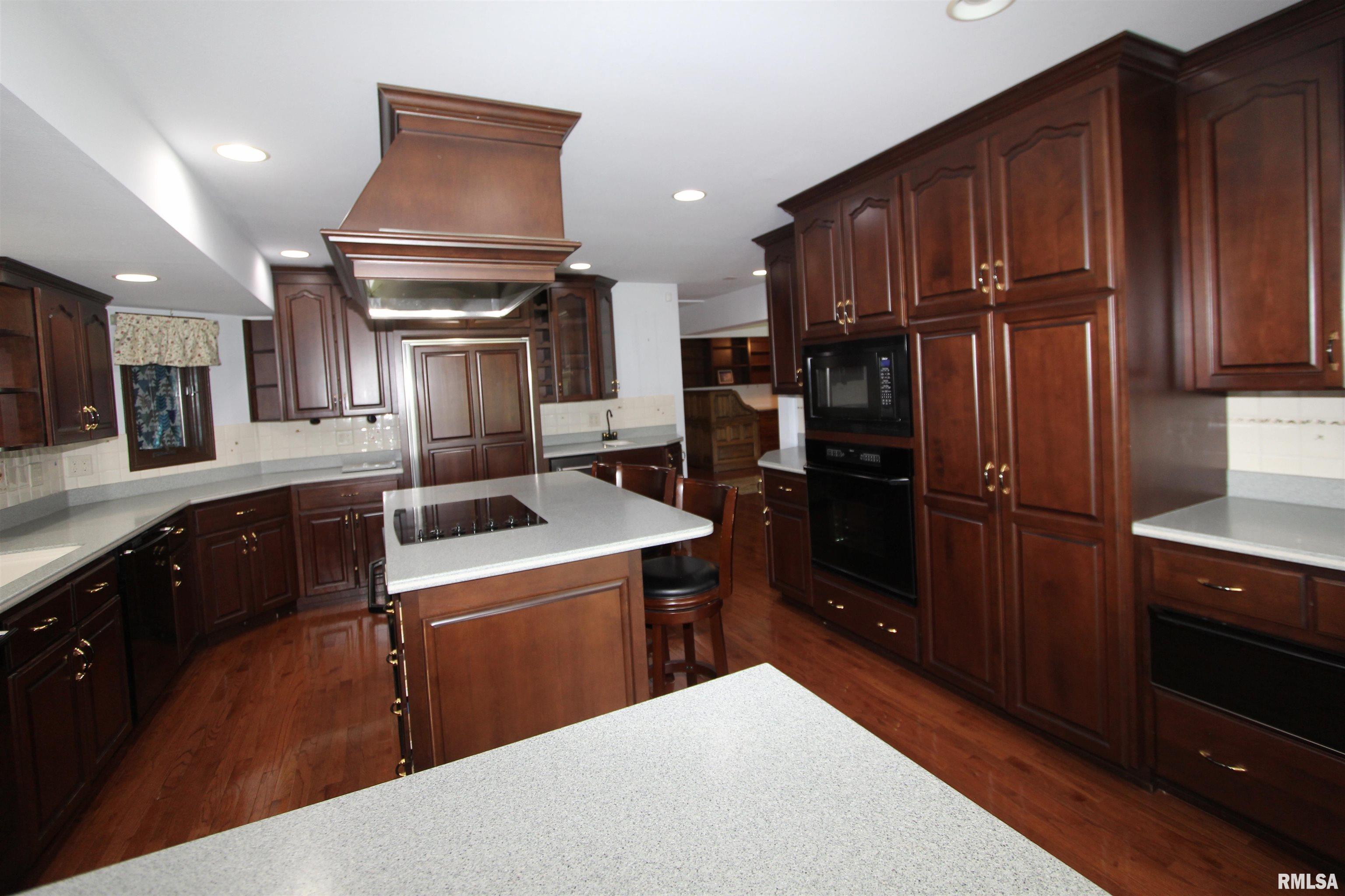 4121 North Koerner Road Peoria, IL 61615 - Photo 25 of 100