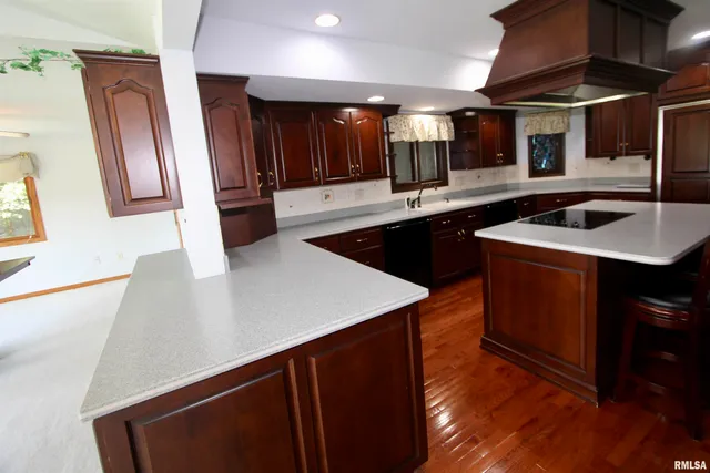 $499,900 | 4121 North Koerner Road, Peoria, IL 61615