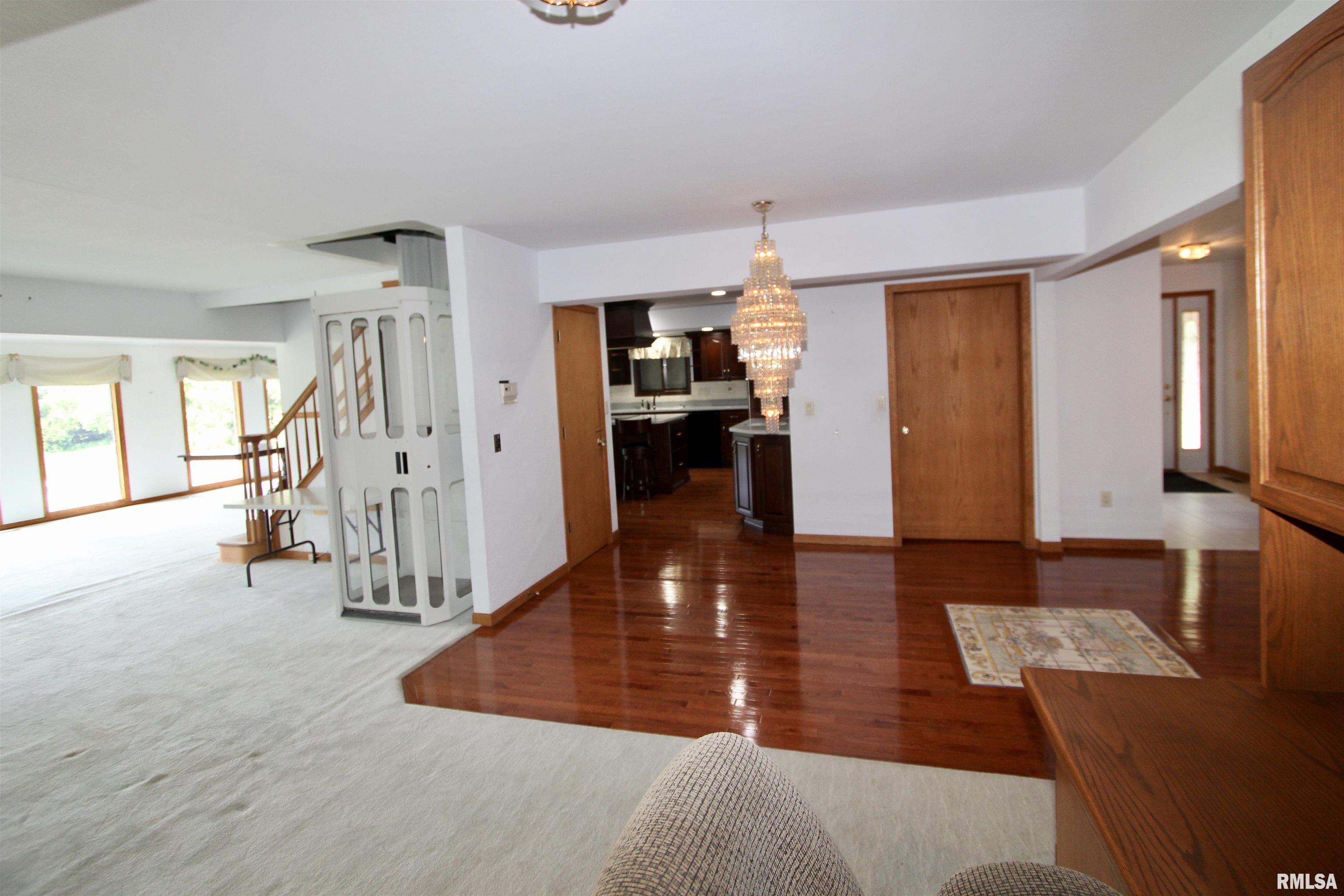 4121 North Koerner Road Peoria, IL 61615 - Photo 38 of 100