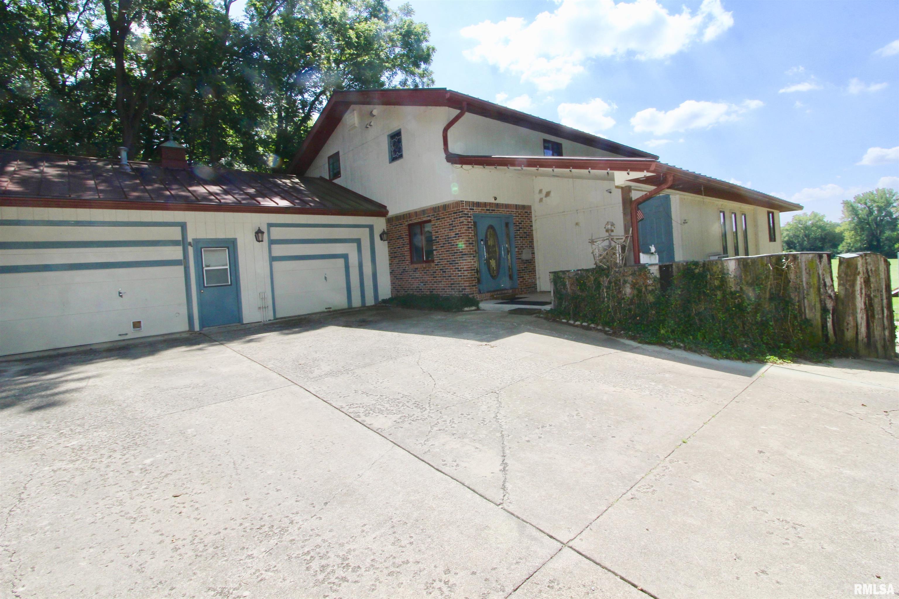 4121 North Koerner Road Peoria, IL 61615 - Photo 4 of 100