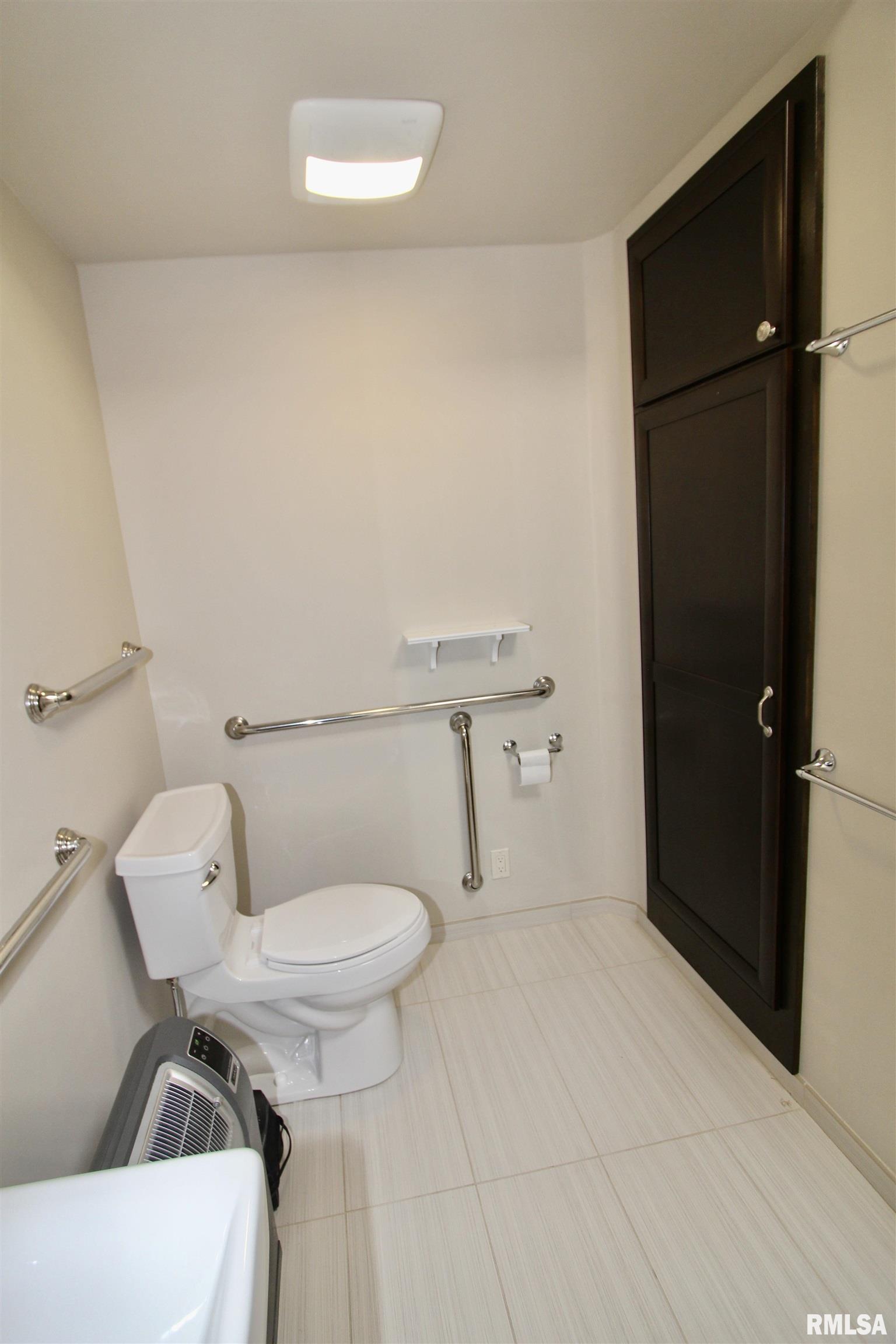 4121 North Koerner Road Peoria, IL 61615 - Photo 47 of 100