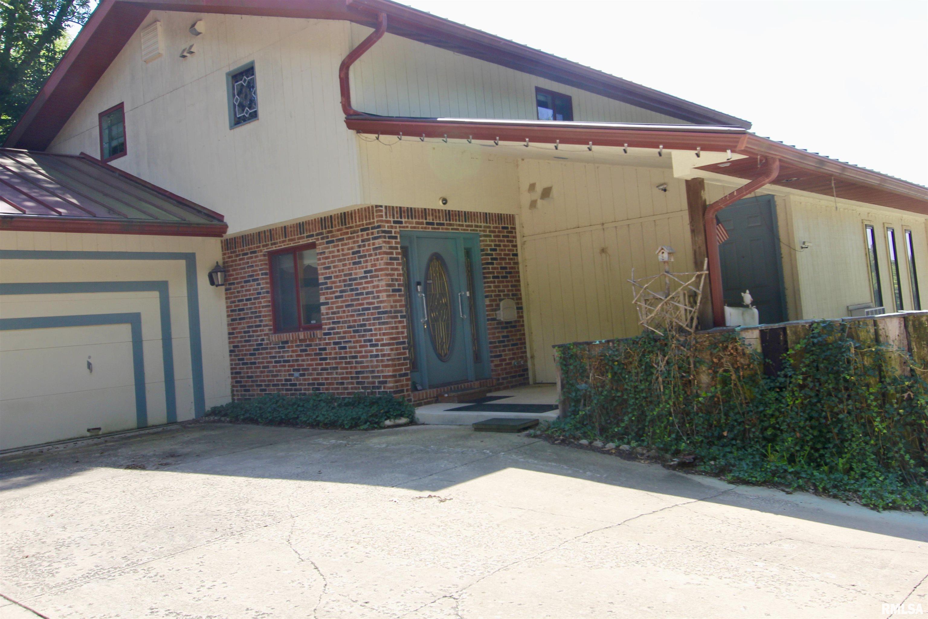 4121 North Koerner Road Peoria, IL 61615 - Photo 5 of 100