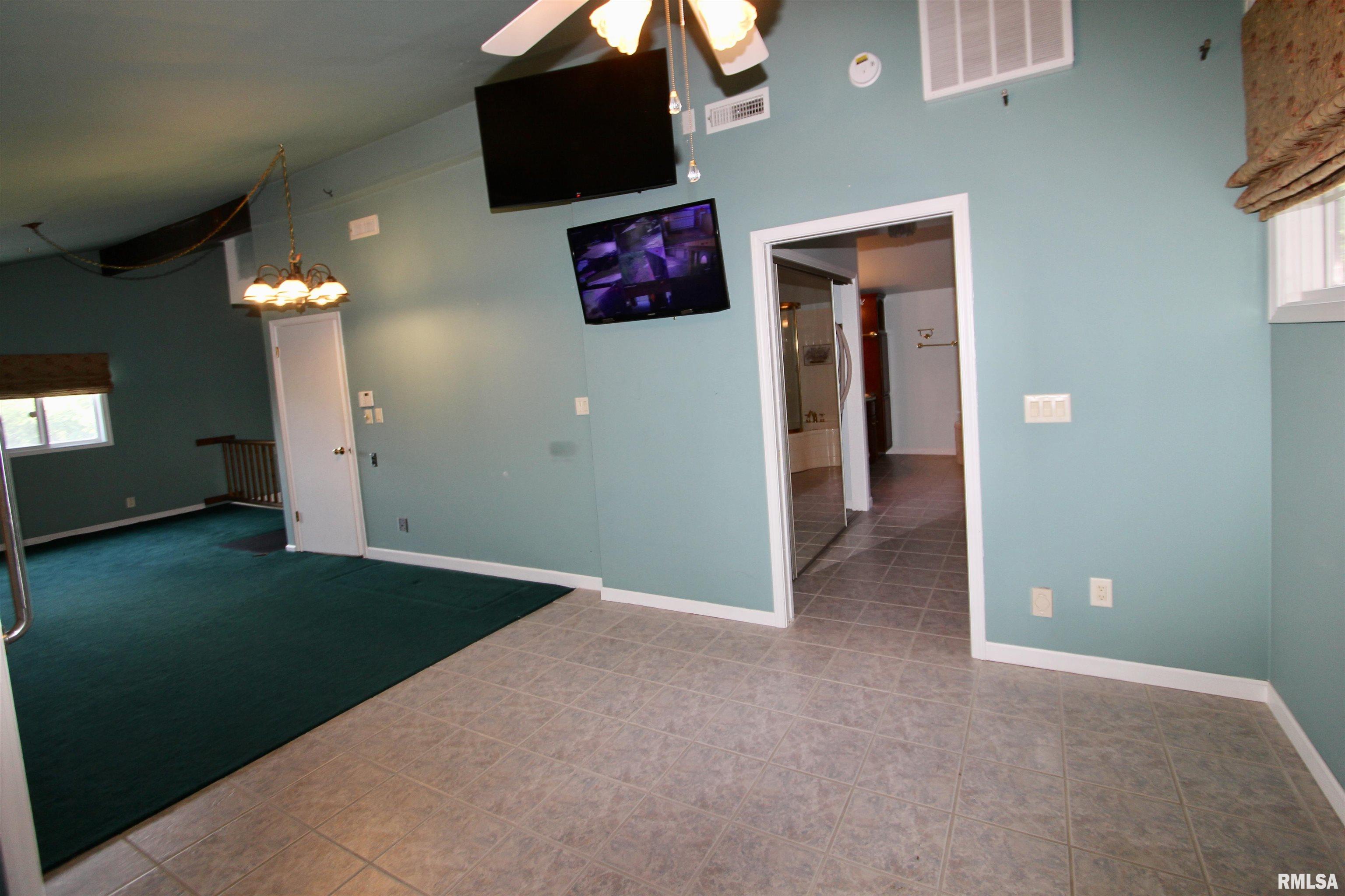 4121 North Koerner Road Peoria, IL 61615 - Photo 56 of 100