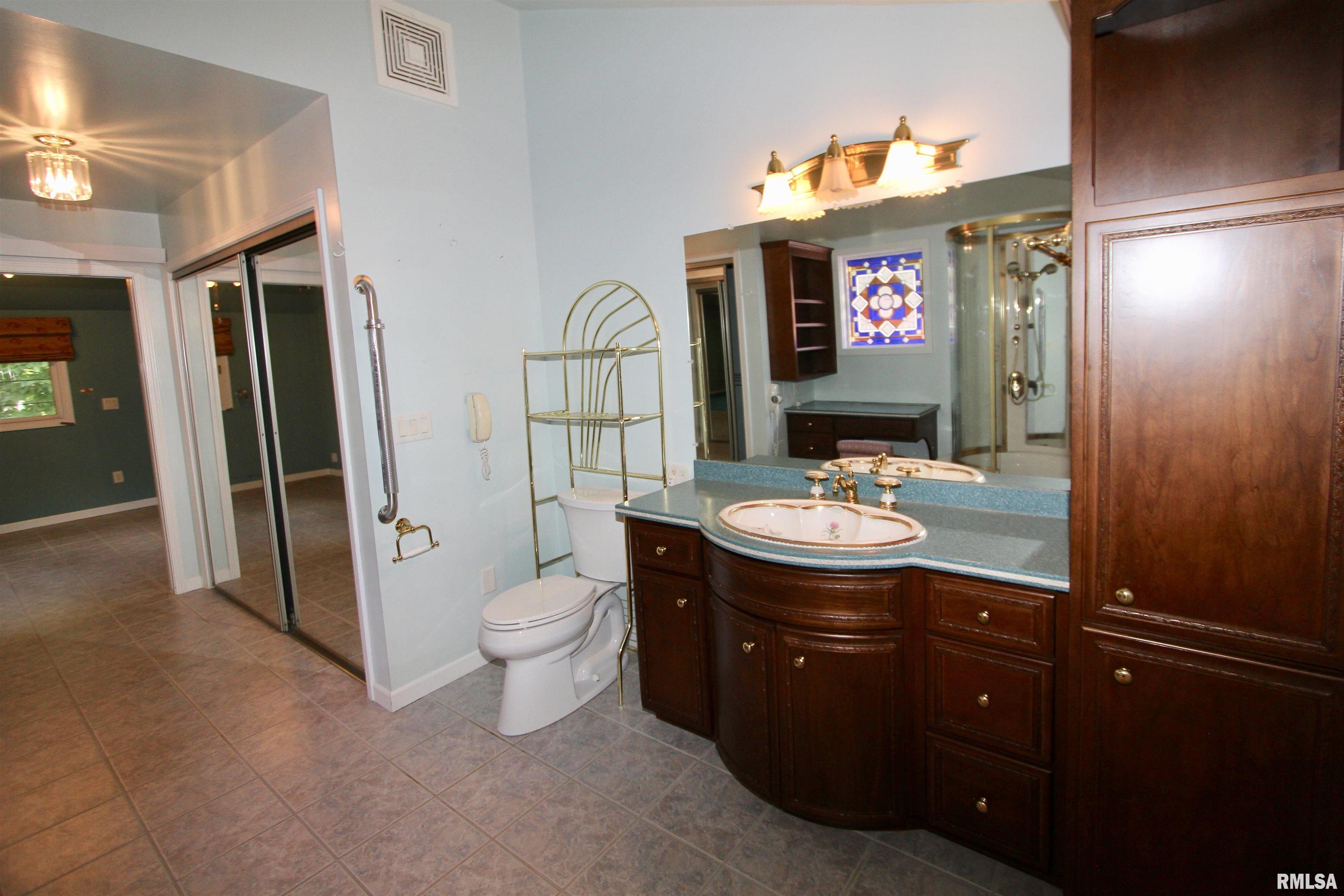 4121 North Koerner Road Peoria, IL 61615 - Photo 63 of 100