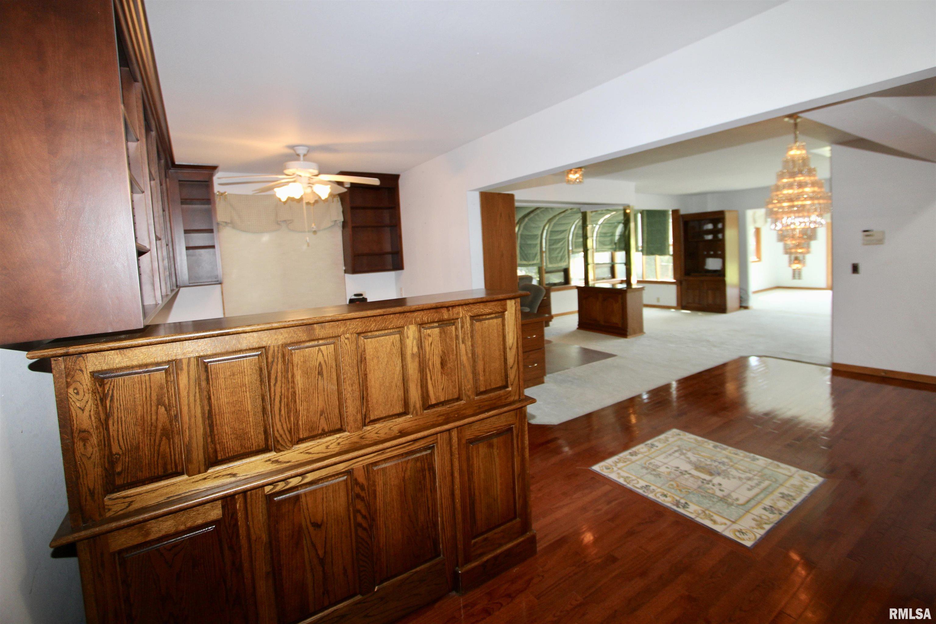 4121 North Koerner Road Peoria, IL 61615 - Photo 8 of 100