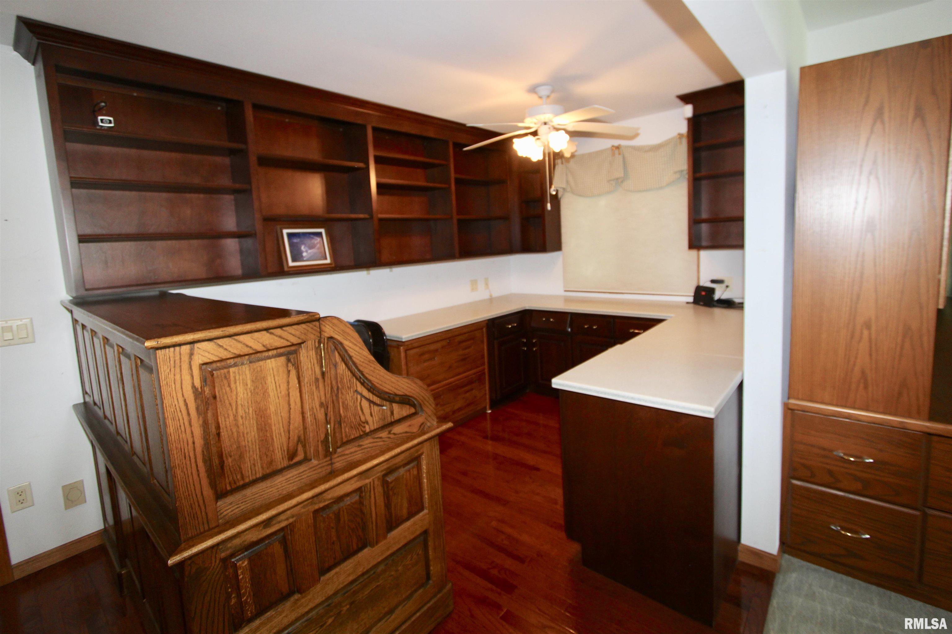 4121 North Koerner Road Peoria, IL 61615 - Photo 9 of 100