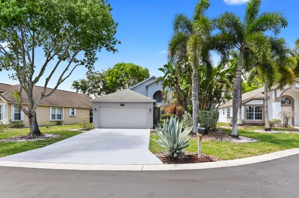 $3,000 | 2241 Soundings Court, Greenacres, FL 33413