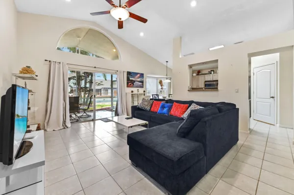 $3,000 | 2241 Soundings Court, Greenacres, FL 33413