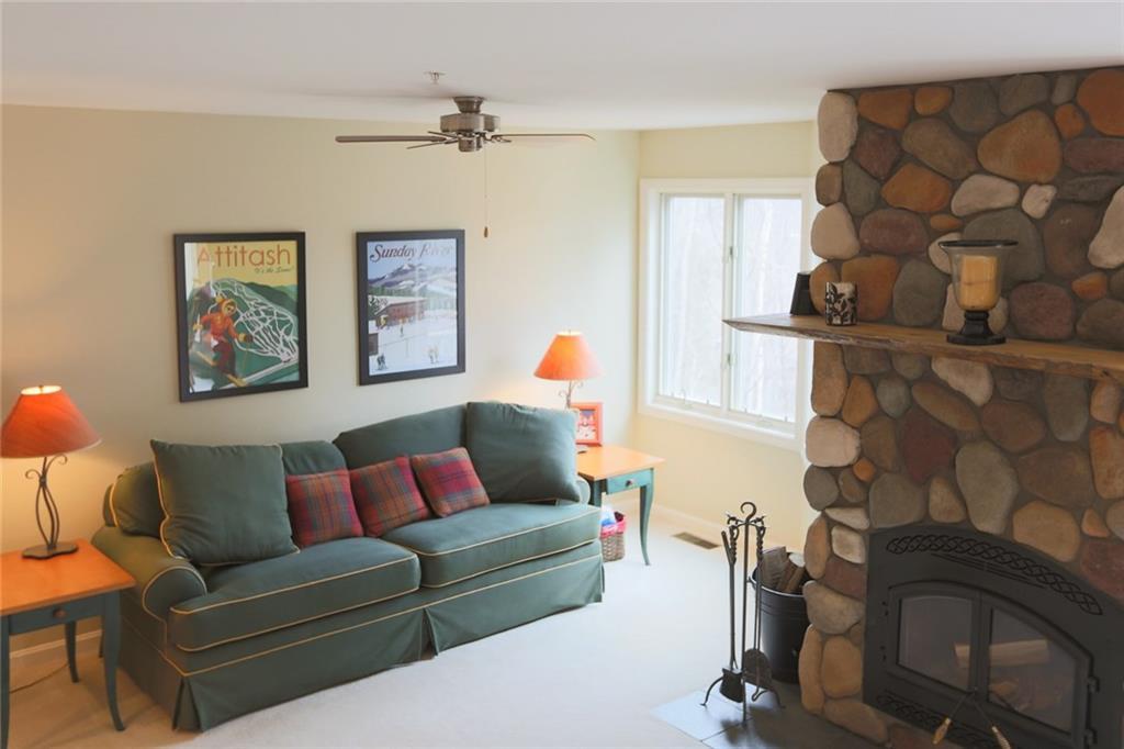 96 Locke Village Road, Unit I2 Newry, ME 04261 - Photo 12 of 34 Living Room