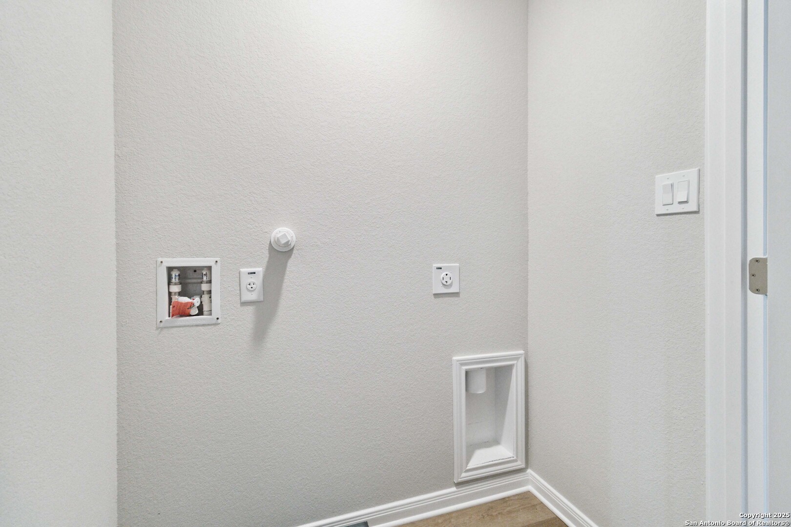 5406 Devils Gate Converse, TX 78109 - Photo 22 of 28 a view of an empty room