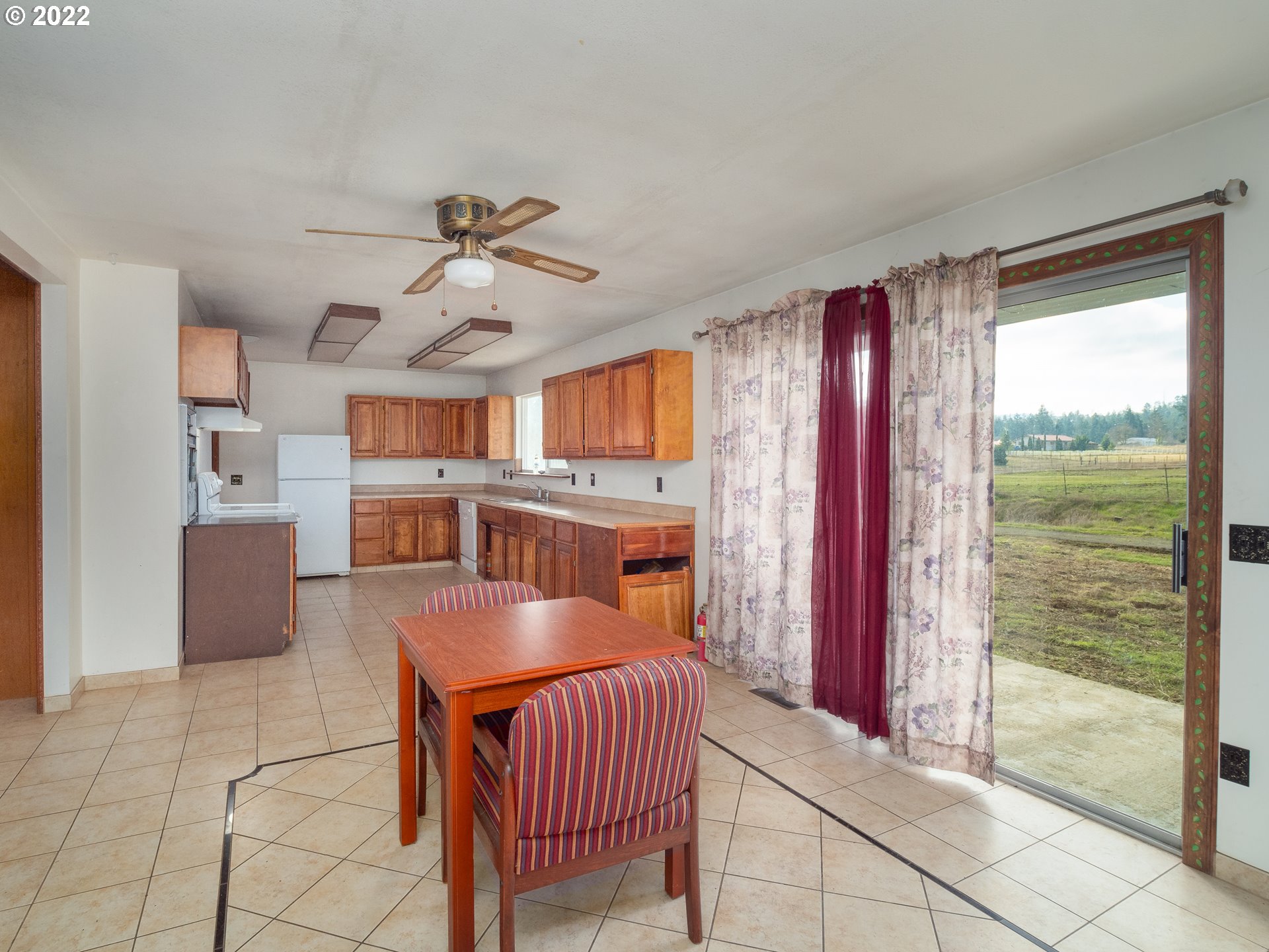 365 Reston Road Tenmile, OR 97481 - Photo 12 of 27 Gallery Image 12