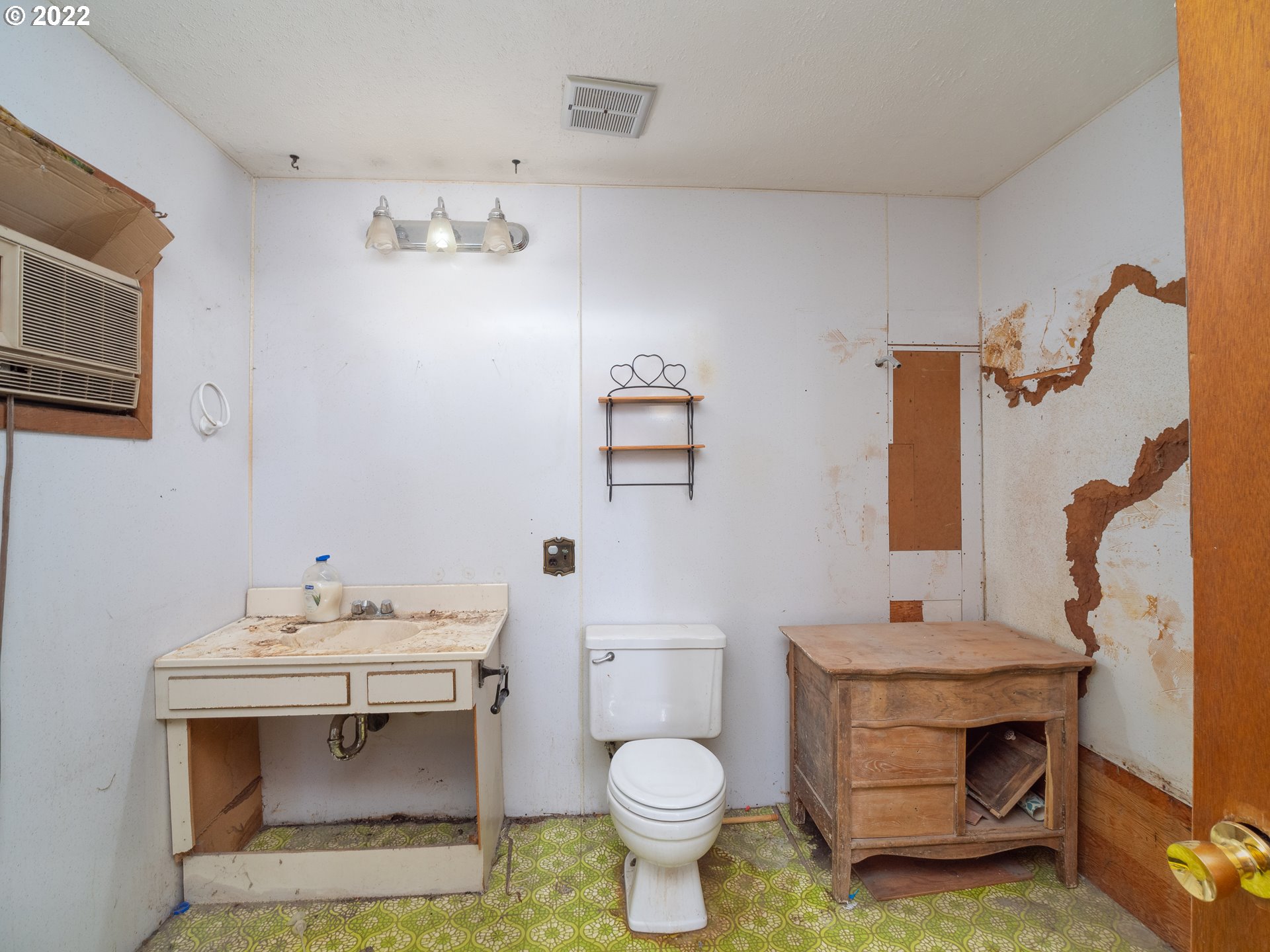 365 Reston Road Tenmile, OR 97481 - Photo 20 of 27 Gallery Image 20