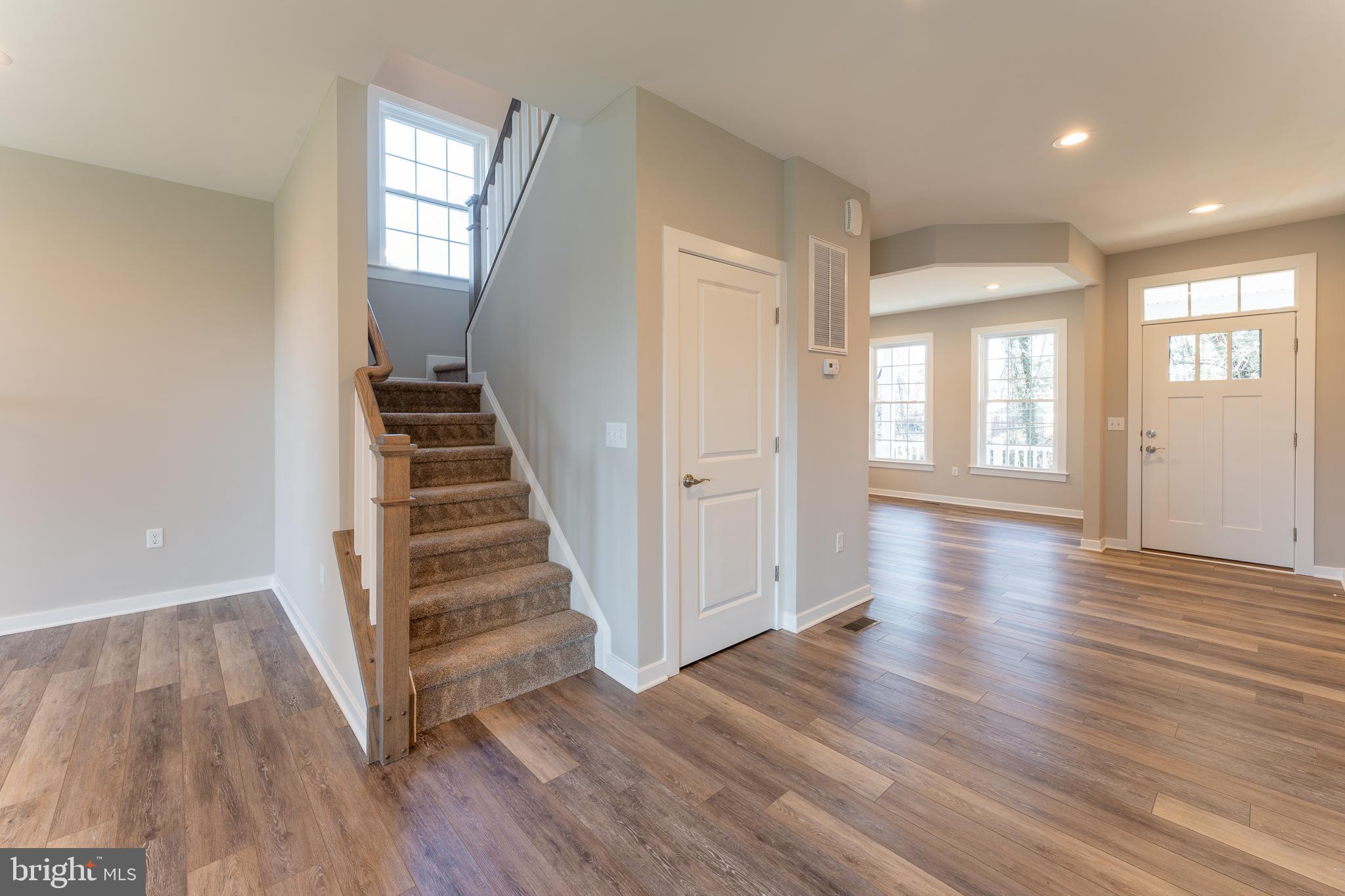 501 Harrison Circle Locust Grove, VA 22508 - Photo 12 of 58 Stairway