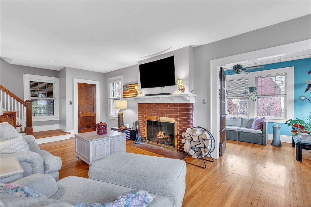 32 Reed Street Agawam, MA 01001 - Photo 5 of 26 Gallery Image 5