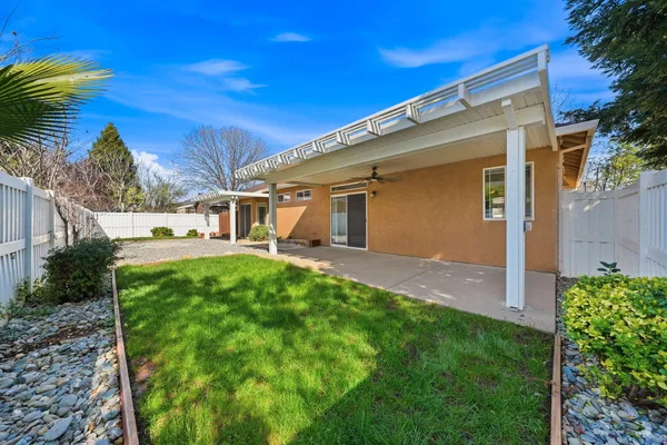 $439,000 | 3594 Laramie Street, Redding, CA 96002
