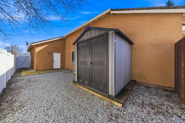 $439,000 | 3594 Laramie Street, Redding, CA 96002