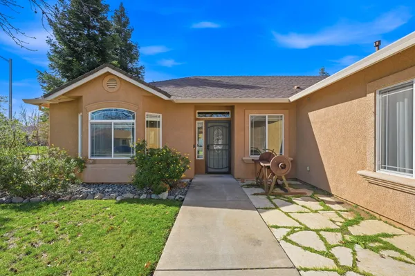 $439,000 | 3594 Laramie Street, Redding, CA 96002