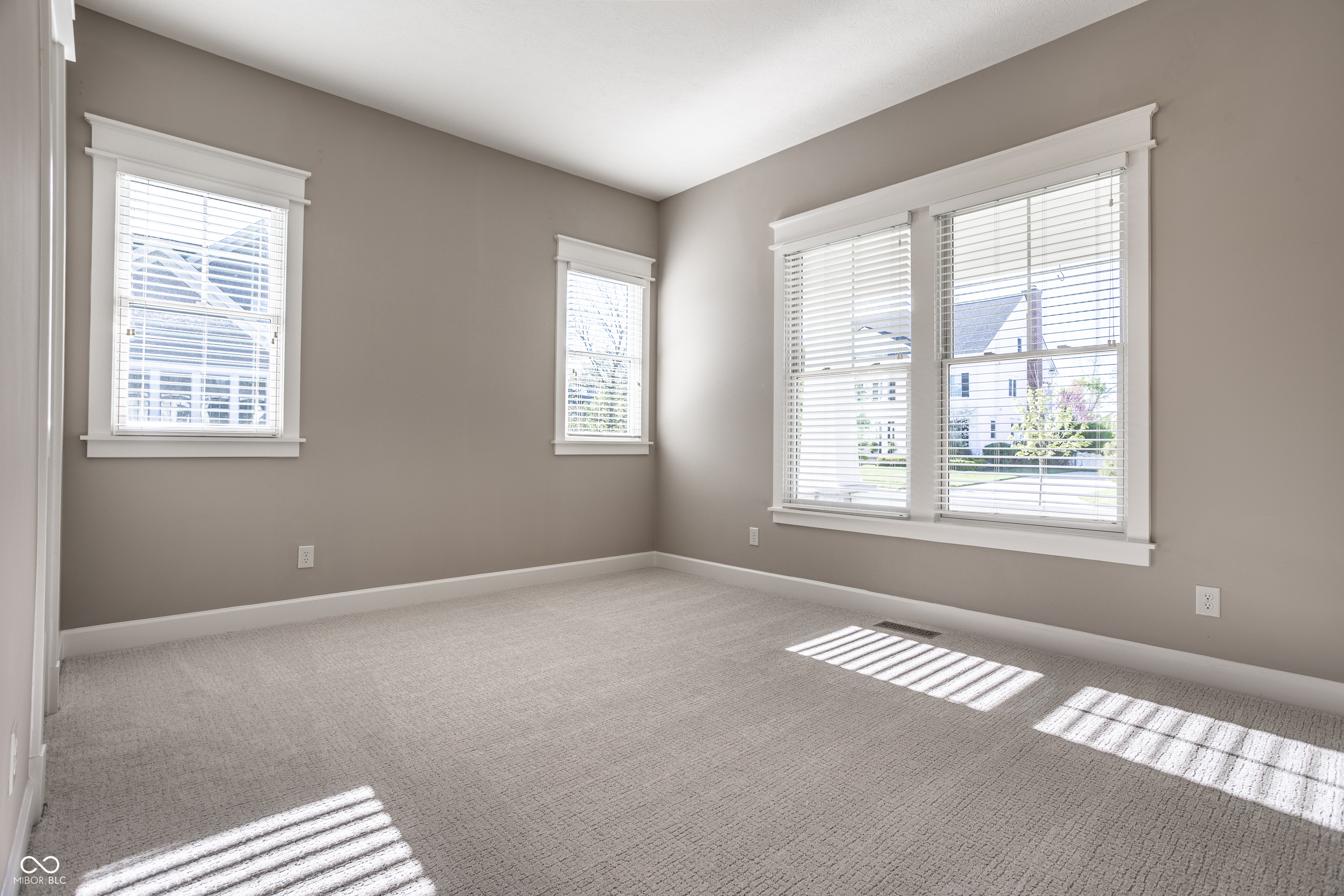 2274 Finchley Road Carmel, IN 46032 - Photo 24 of 59 Gallery Image 24