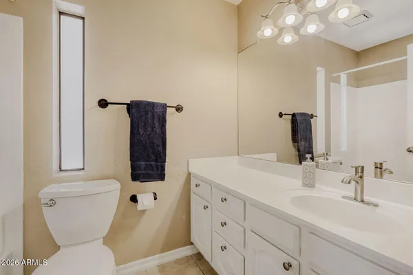 $2,200 | 3214 East Siesta Lane, Phoenix, AZ 85050
