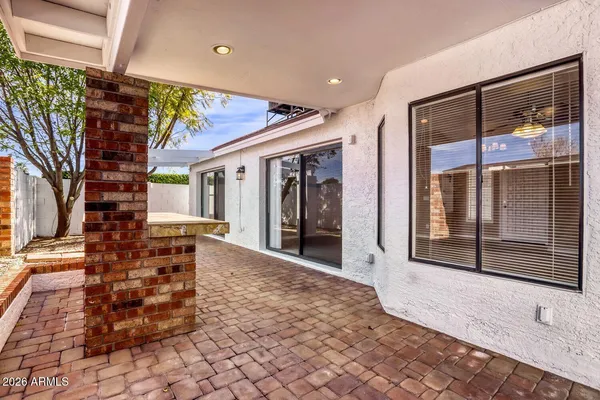 $2,300 | 3214 East Siesta Lane, Phoenix, AZ 85050