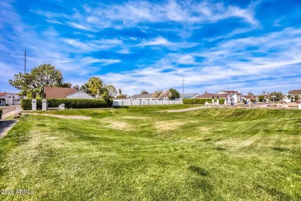 $2,300 | 3214 East Siesta Lane, Phoenix, AZ 85050