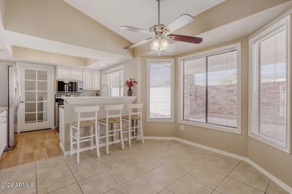 $2,200 | 3214 East Siesta Lane, Phoenix, AZ 85050